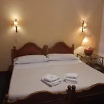Caseros 44 B&B